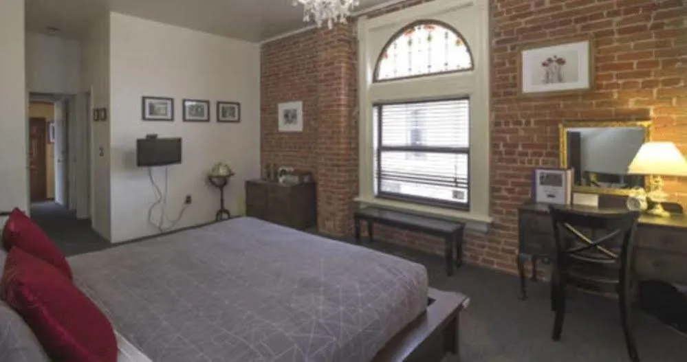 Queen Anne Bed And Breakfast Denver